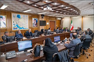 نشست شورای سیاستگذاری نمایشگاه بین‌المللی نفت، گاز، پالایش و پتروشیمی ایران برگزار شد