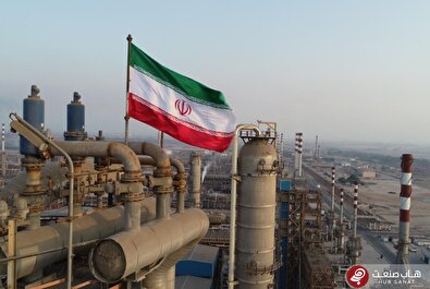 رشد فروش نفت ایران در بازار جهانی با وجود تحریم/ بازگشت ارز چالش اصلی 