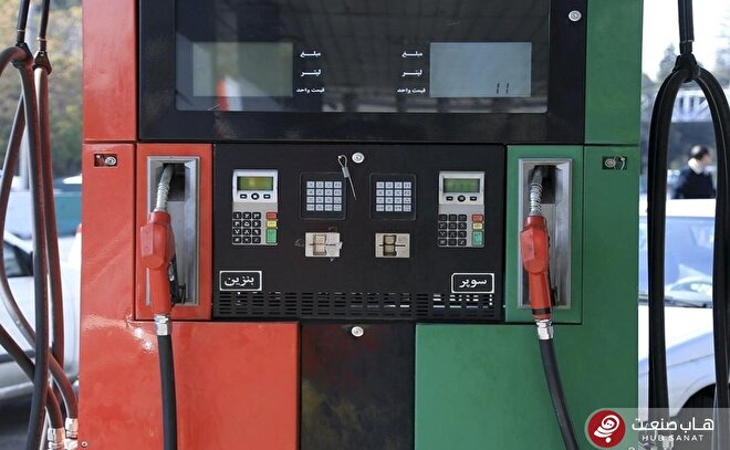 جزئیات جدید از عرضه بنزین سوپر در بورس انرژی؛ چرا قیمت‌ها کاهش پیدا کرد؟