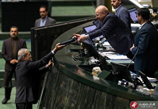 پزشکیان لایحه بودجه ۱۴۰۵ را تقدیم مجلس کرد