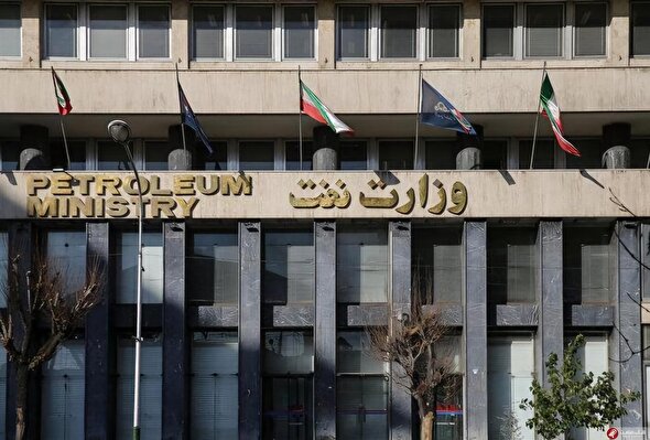 ماجرای بکارگیری ۵۰ بازنشسته در شرکت زیر مجموعه وزارت نفت