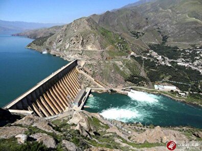 ورودی آب سد‌های کشور نصف شد