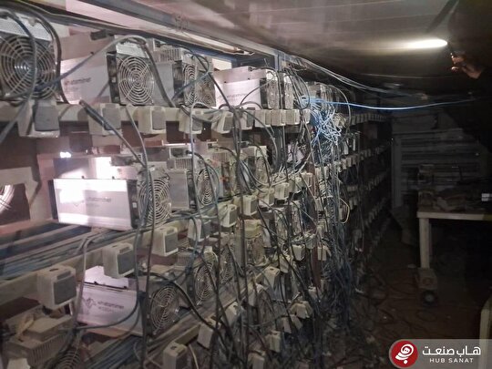 شناسایی ۲ مرکز استخراج رمزارز غیرمجاز با ۶۴ ماینر در استان البرز