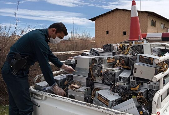 هزار دستگاه استخراج رمزارز غیرمجاز در فارس از ابتدای سال نابود شد