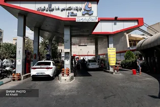 اعمال نرخ جدید بنزین در کارت‌های اضطراری جایگاه‌ها از بامداد امروز آغاز شد