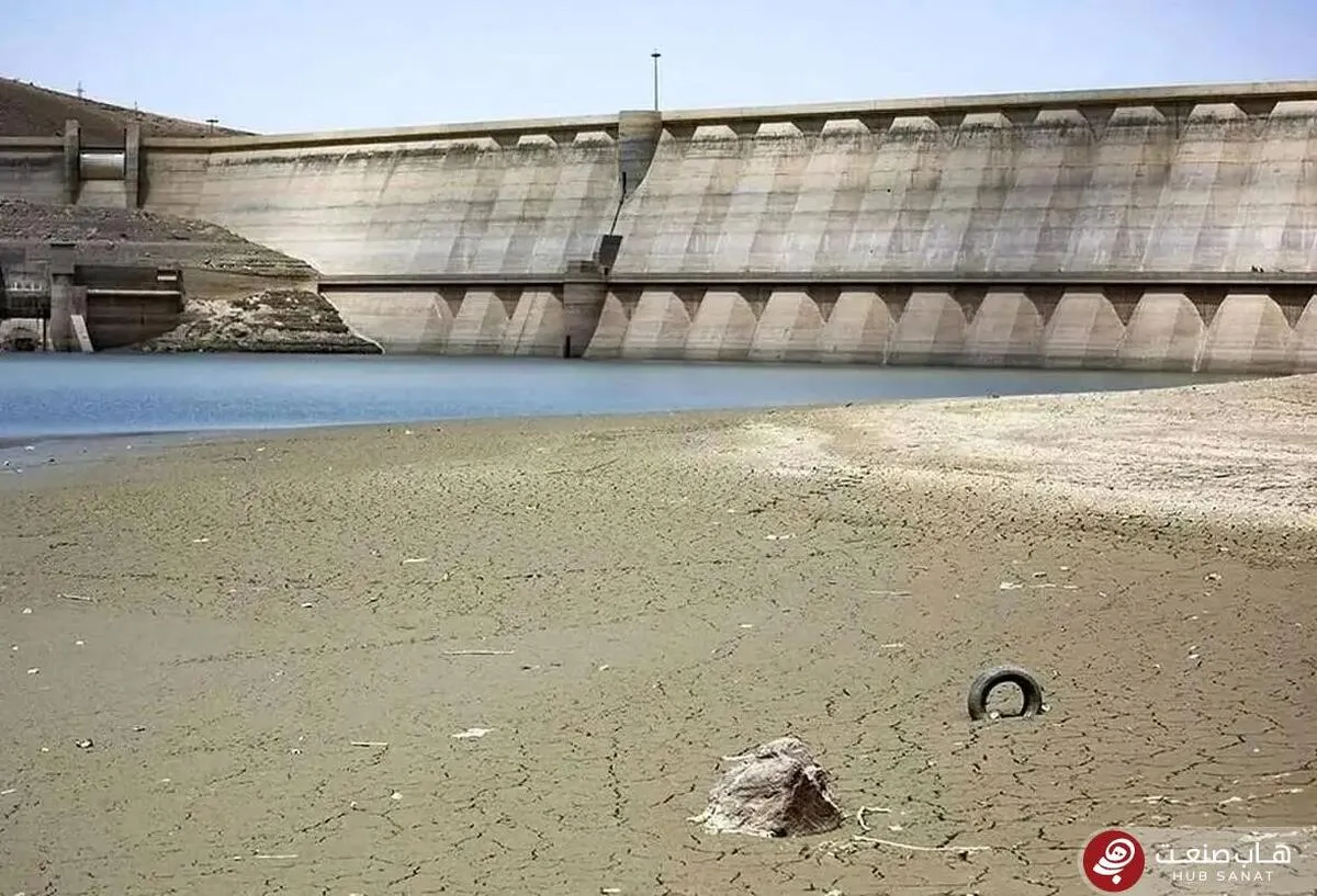 ناترازی شدید آب در تهران/ وزیر نیرو خواستار رعایت مصرف ۱۳۰ لیتر آب در روز شد