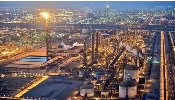 پالایشگاه عربستان
