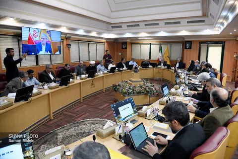 نشست کمیسیون برنامه و بودجه مجلس با معاونان وزیر نفت برگزار شد