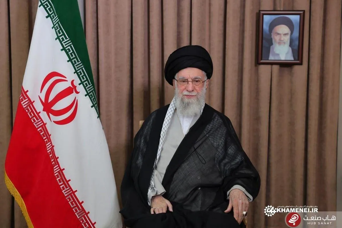 حضرت آیت‌الله خامنه‌ای: هرگونه ورود نظامی آمریکایی‌ها به میدان بدون تردید با صدمه جبران‌ناپذیر همراه خواهد بود