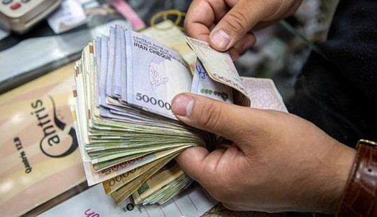 دولت دست پیمانکار را از حقوق کارمندان شرکتی کوتاه کرد