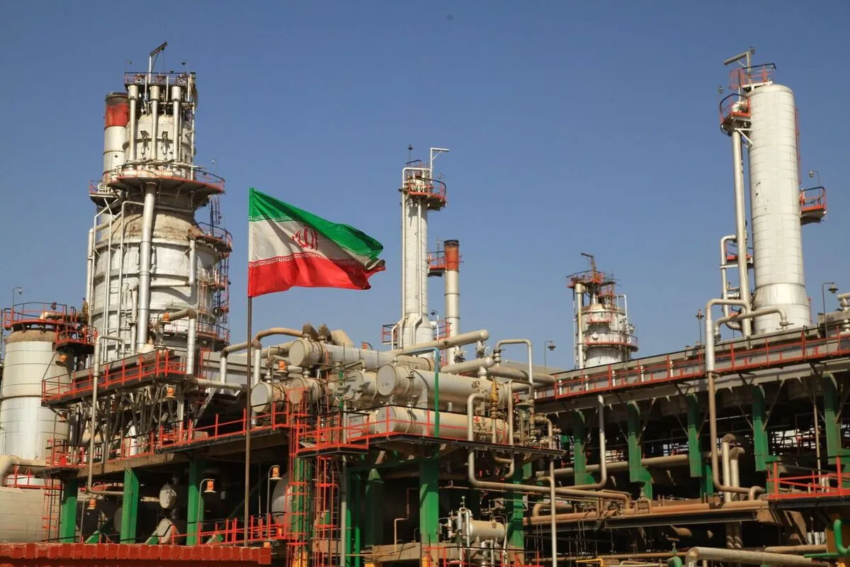 پالایشگاه آبادان؛ قلب تپنده صنعت نفت ایران