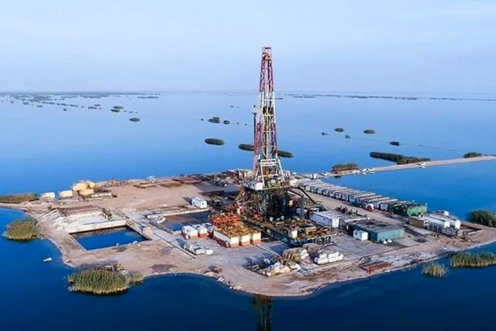 میدان نفتی آزادگان