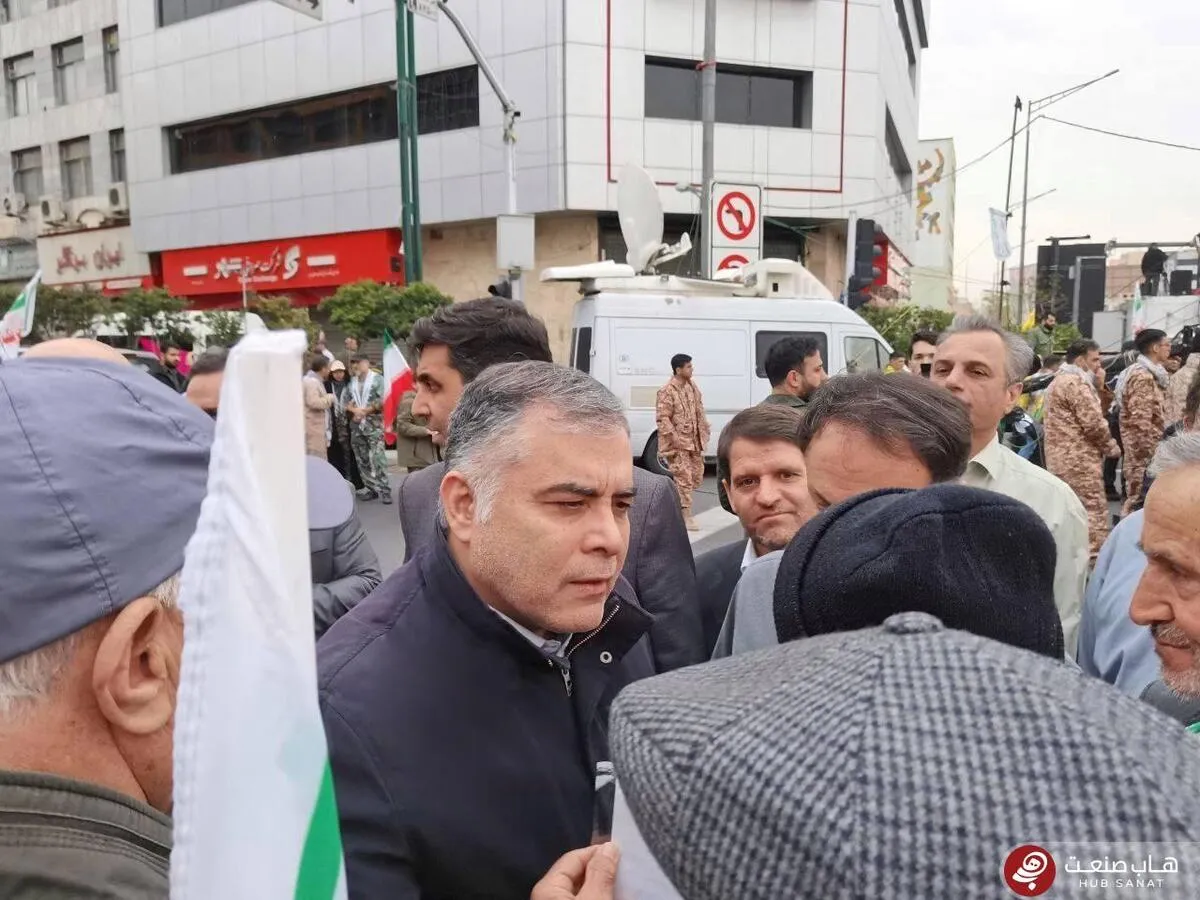 حضور وزیر نفت در راهپیمایی روز قدس