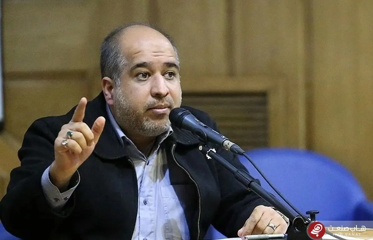 خضریان در نامه‌ای به دادستانی خواستار رسیدگی به مسئله ۲ شغله بودن علی احمدنیا شد