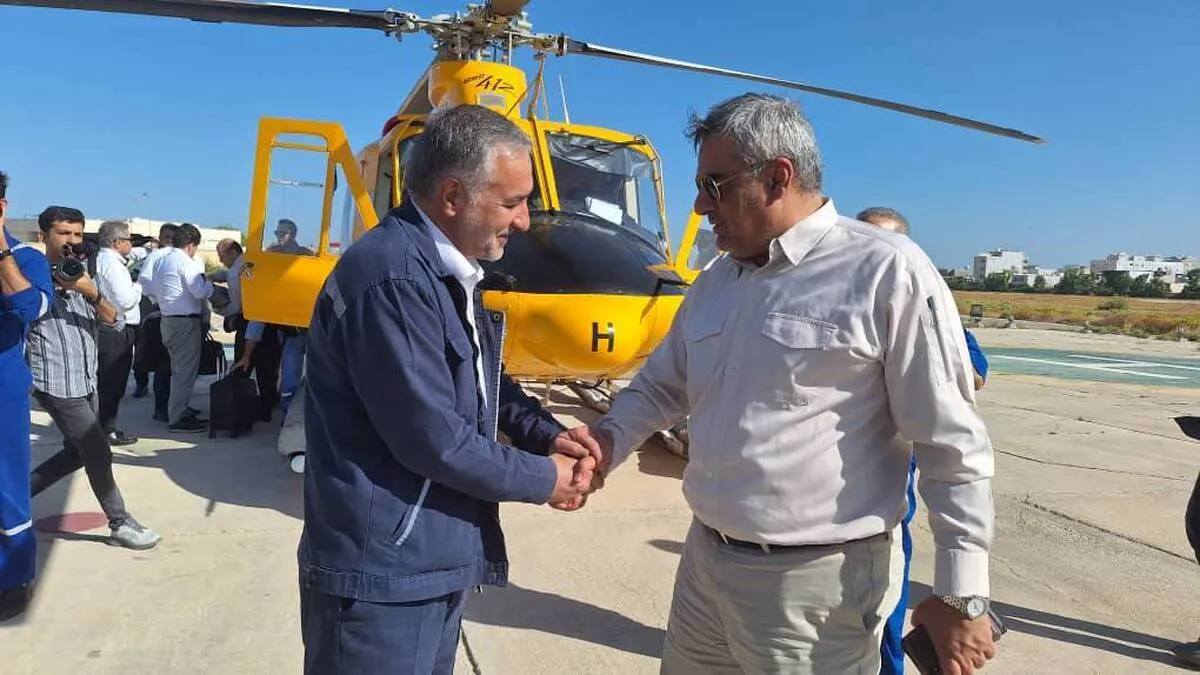 مدیرعامل شرکت ملی نفت ایران یه جزیره خارگ سفر کرد