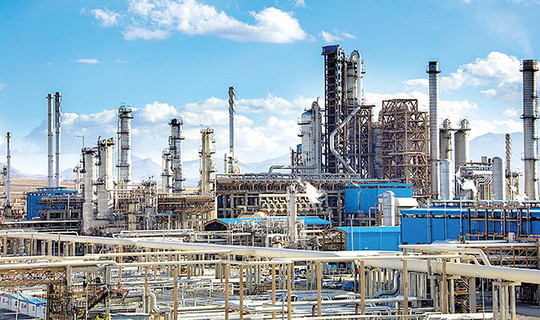 تبدیل مستقیم کاتالیستی نفت خام در پالایشگاه شازند برای نخستین‌بار