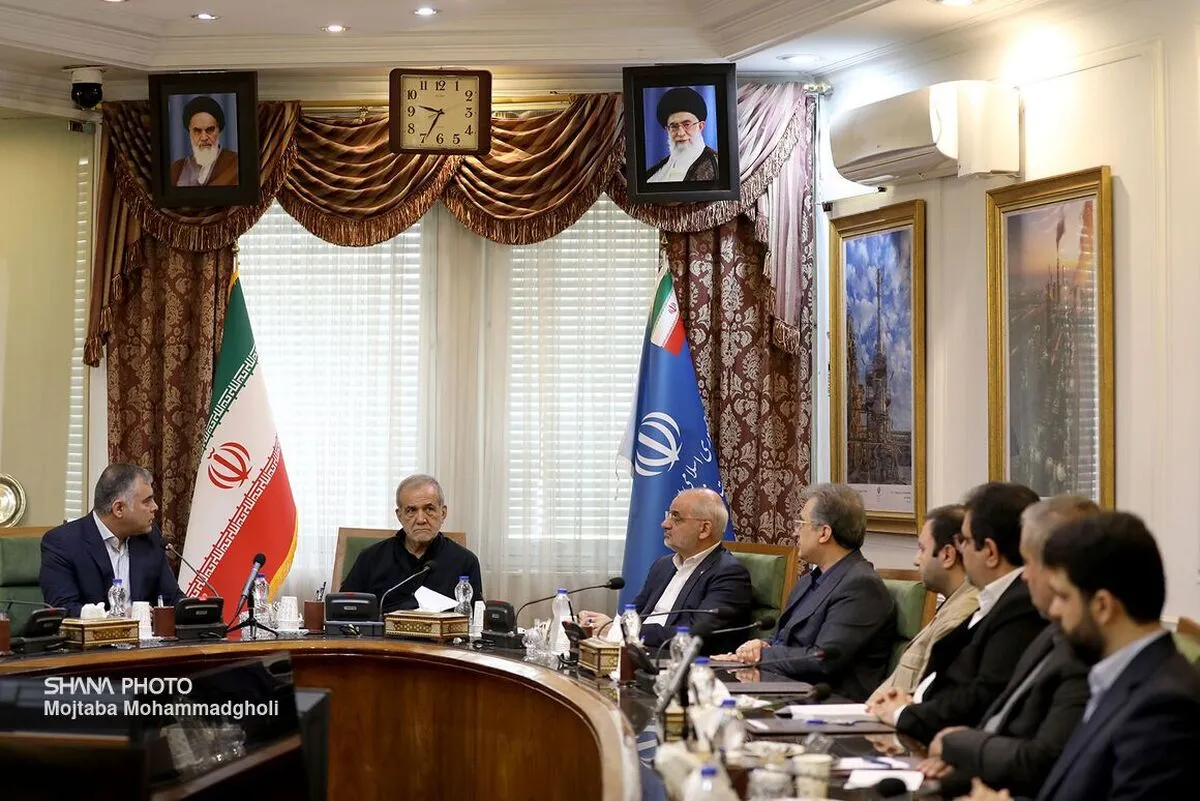 قدردانی رئیس‌جمهور از ایثارگری کارکنان صنعت نفت در دوران جنگ تحمیلی١٢ روزه