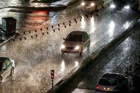 پاییز پرباران در راه ایران
