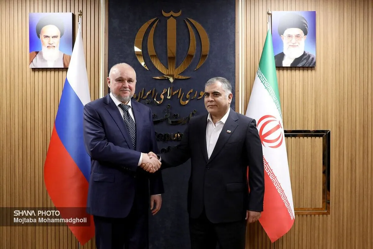 دیدار و گفت‌و‌گوی وزیر نفت ایران با وزیر انرژی روسیه
