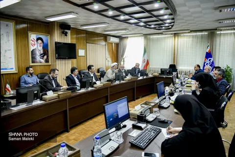 نشست معاون امور حقوقی و مجلس وزارت نفت با مسئولان معاونت راهبردی و امور مجلس ریاست‌جمهوری