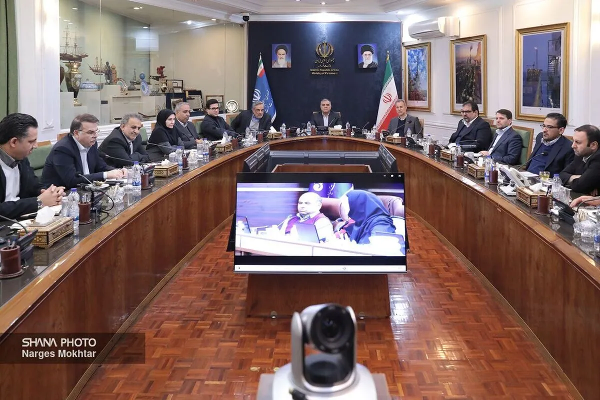 دیدگاه اصحاب رسانه به وزیر نفت و معاونانش رسید